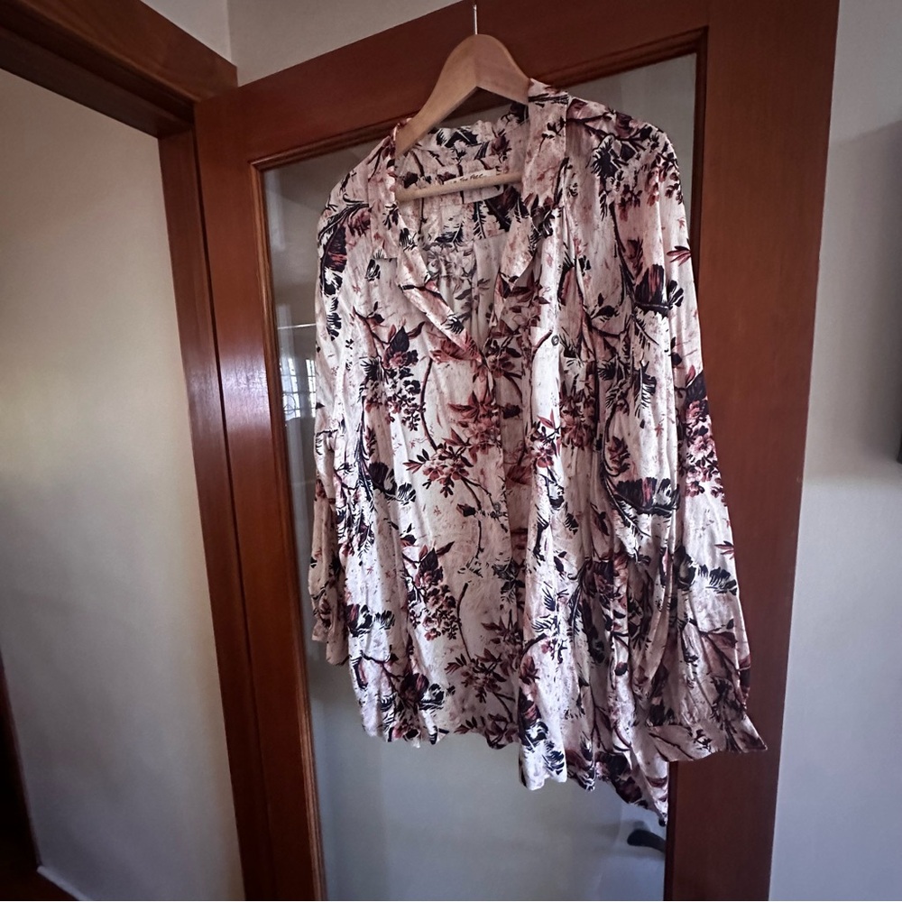 Free People We The Free Floral Blouse - Cream and Black